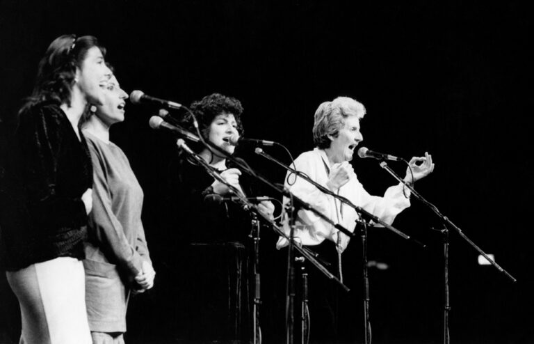 “Bella Ciao”: Quarteto Vocale Giovanna Marini, Ida Ehre, Eva Mattes im Schauspielhaus